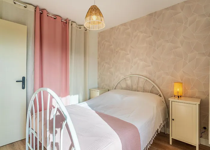 Les Jardins Du Luxembourg-3 By Interhome شقة *